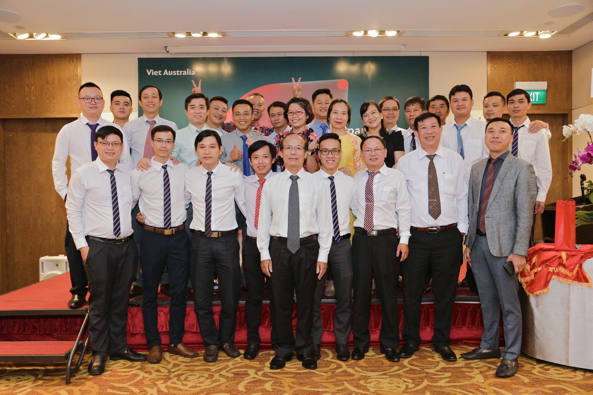 Nhân sự công ty Việt Úc