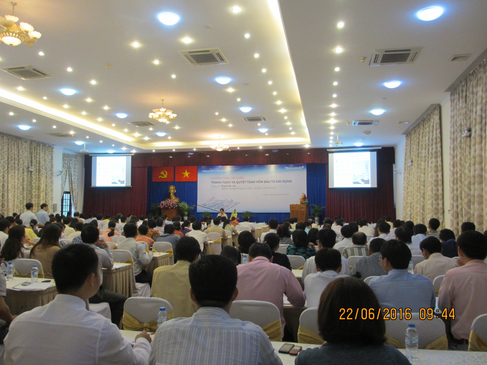 Lớp học nội bộ