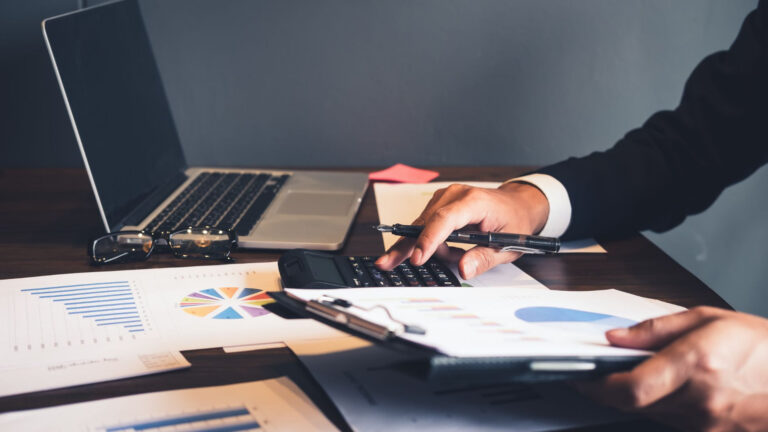 So sánh chi tiết VFRS và IFRS: Những khác biệt trọng yếu